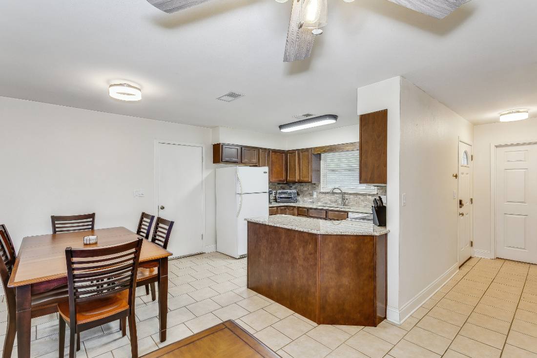 Clemson House photo 3